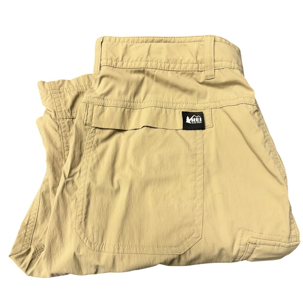 REI Convertible Pants to Shorts Tan Gorpcore Womens 10 (31x31 ACTUAL) Relaxed